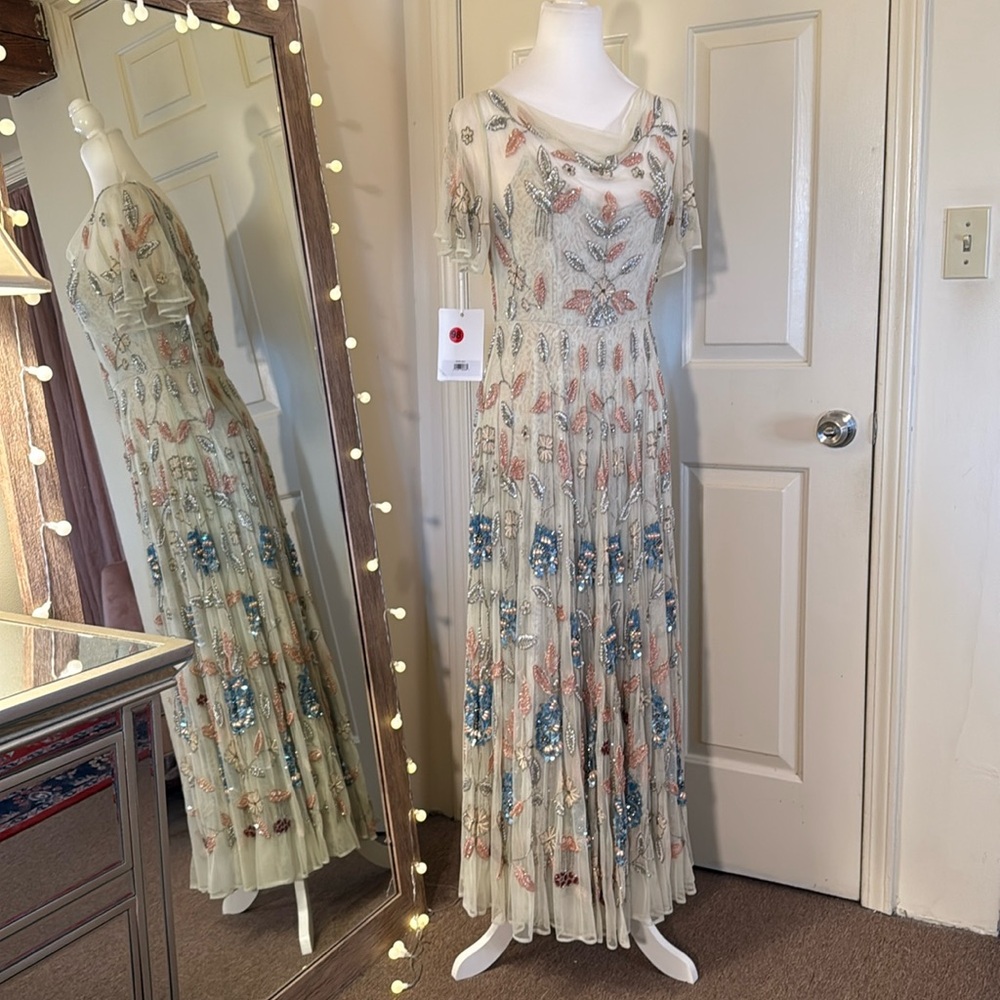 MAC DUGGAL Floral Sheer Scoop Neck Flutter Sleeve Embellished Midi Dress SAMPLE